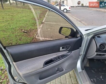 Сірий Мазда 6, об'ємом двигуна 1.8 л та пробігом 237 тис. км за 3700 $, фото 9 на Automoto.ua