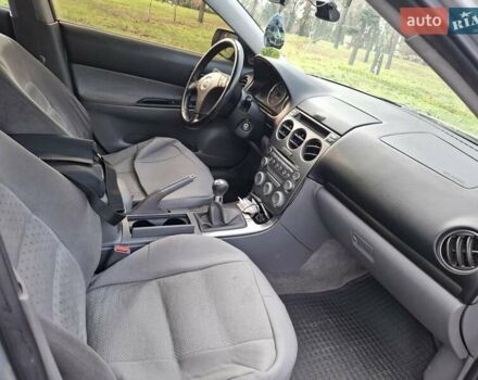 Сірий Мазда 6, об'ємом двигуна 1.8 л та пробігом 237 тис. км за 3700 $, фото 12 на Automoto.ua