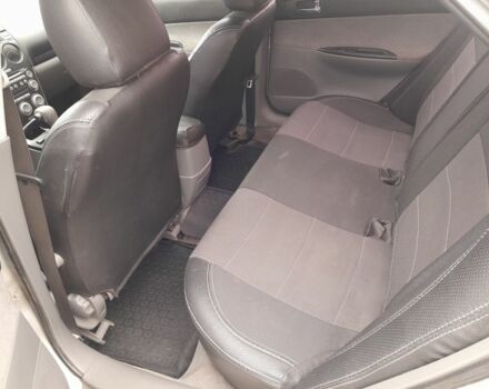 Серый Мазда 6, объемом двигателя 2 л и пробегом 361 тыс. км за 3800 $, фото 3 на Automoto.ua