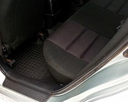 Серый Мазда 6, объемом двигателя 2 л и пробегом 244 тыс. км за 3600 $, фото 12 на Automoto.ua