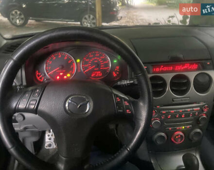 Серый Мазда 6, объемом двигателя 2.97 л и пробегом 117 тыс. км за 3300 $, фото 9 на Automoto.ua