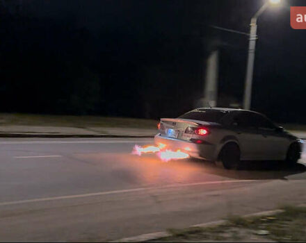 Сірий Мазда 6, об'ємом двигуна 2.3 л та пробігом 200 тис. км за 6900 $, фото 5 на Automoto.ua