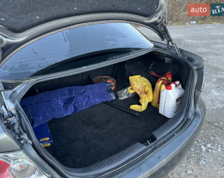 Мазда 6 2006 у Каменце-Подольском на Automoto.ua Сірий Мазда 6, об'ємом двигуна 2 л та пробігом 310 тис. км за 4300 $, фото 9 на Automoto.ua