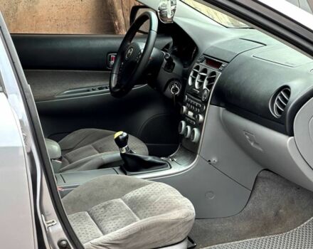 Серый Мазда 6, объемом двигателя 2 л и пробегом 250 тыс. км за 2450 $, фото 6 на Automoto.ua