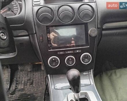 Сірий Мазда 6, об'ємом двигуна 2 л та пробігом 270 тис. км за 2800 $, фото 2 на Automoto.ua
