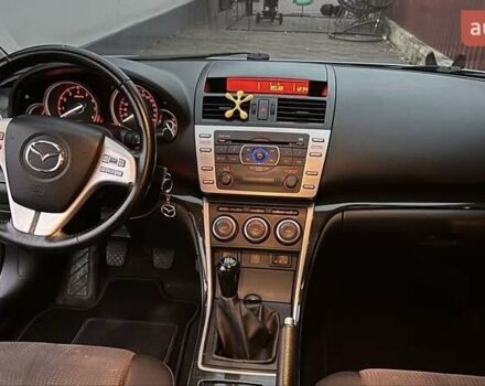 Сірий Мазда 6, об'ємом двигуна 1.8 л та пробігом 213 тис. км за 5999 $, фото 17 на Automoto.ua