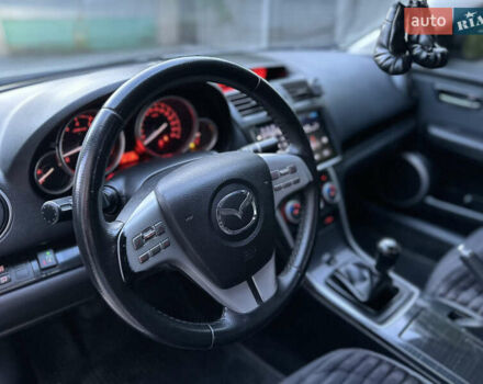 Серый Мазда 6, объемом двигателя 2 л и пробегом 301 тыс. км за 5299 $, фото 25 на Automoto.ua