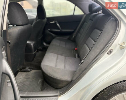 Серый Мазда 6, объемом двигателя 1.8 л и пробегом 256 тыс. км за 3999 $, фото 27 на Automoto.ua