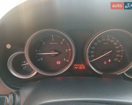 Сірий Мазда 6, об'ємом двигуна 2 л та пробігом 240 тис. км за 7200 $, фото 5 на Automoto.ua