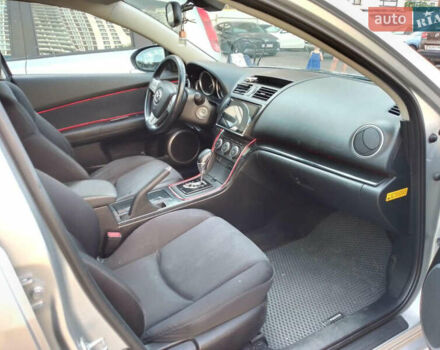 Серый Мазда 6, объемом двигателя 2 л и пробегом 220 тыс. км за 6400 $, фото 3 на Automoto.ua