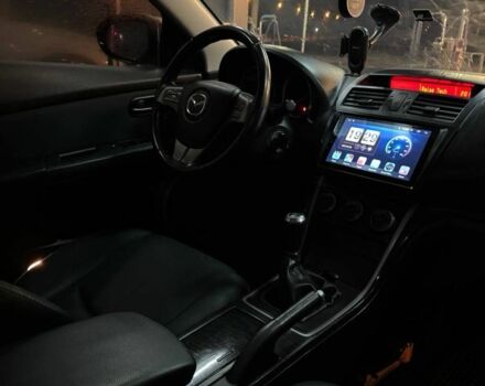 Сірий Мазда 6, об'ємом двигуна 2 л та пробігом 290 тис. км за 3900 $, фото 4 на Automoto.ua