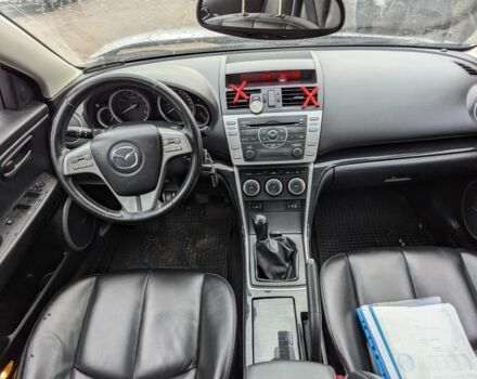 Серый Мазда 6, объемом двигателя 2 л и пробегом 239 тыс. км за 2700 $, фото 4 на Automoto.ua