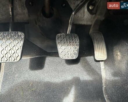 Сірий Мазда 6, об'ємом двигуна 2.5 л та пробігом 227 тис. км за 5600 $, фото 4 на Automoto.ua