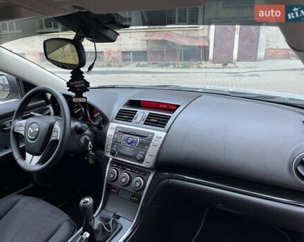 Серый Мазда 6, объемом двигателя 2 л и пробегом 213 тыс. км за 6500 $, фото 15 на Automoto.ua