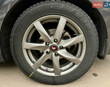 Серый Мазда 6, объемом двигателя 2.19 л и пробегом 302 тыс. км за 10000 $, фото 31 на Automoto.ua