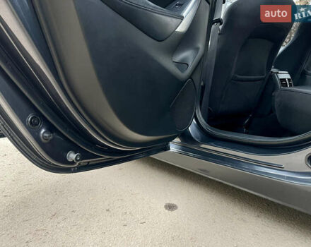 Серый Мазда 6, объемом двигателя 2.19 л и пробегом 302 тыс. км за 10000 $, фото 21 на Automoto.ua