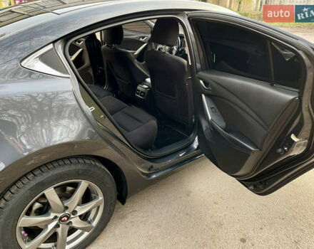 Серый Мазда 6, объемом двигателя 2.19 л и пробегом 302 тыс. км за 10000 $, фото 17 на Automoto.ua