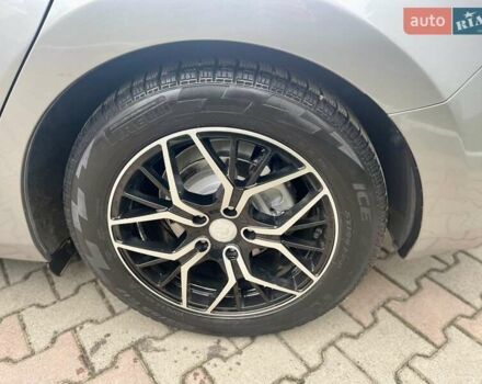 Сірий Мазда 6, об'ємом двигуна 2.19 л та пробігом 209 тис. км за 11000 $, фото 3 на Automoto.ua