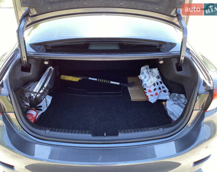 Серый Мазда 6, объемом двигателя 2.49 л и пробегом 175 тыс. км за 12400 $, фото 15 на Automoto.ua