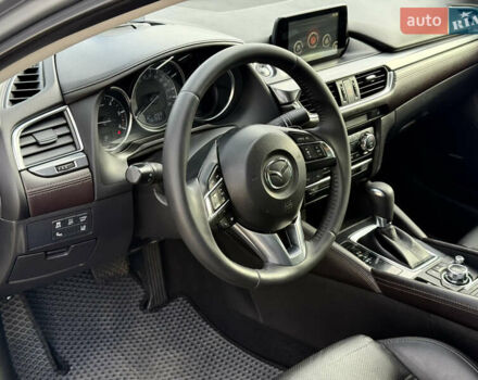 Серый Мазда 6, объемом двигателя 2.19 л и пробегом 150 тыс. км за 14900 $, фото 9 на Automoto.ua