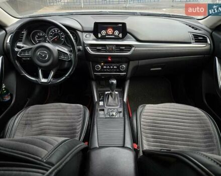 Серый Мазда 6, объемом двигателя 2.5 л и пробегом 172 тыс. км за 13500 $, фото 15 на Automoto.ua