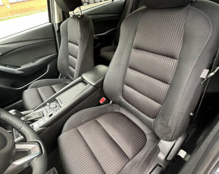 Сірий Мазда 6, об'ємом двигуна 2 л та пробігом 171 тис. км за 16000 $, фото 13 на Automoto.ua