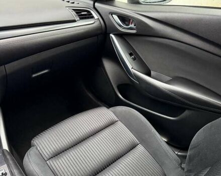 Сірий Мазда 6, об'ємом двигуна 2 л та пробігом 80 тис. км за 18000 $, фото 34 на Automoto.ua