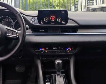 Сірий Мазда 6, об'ємом двигуна 2 л та пробігом 60 тис. км за 21800 $, фото 13 на Automoto.ua