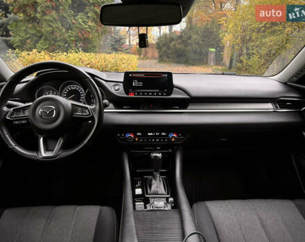 Сірий Мазда 6, об'ємом двигуна 2 л та пробігом 92 тис. км за 20800 $, фото 25 на Automoto.ua