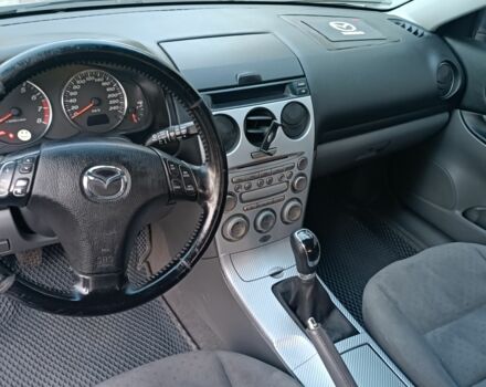 Сірий Мазда 6, об'ємом двигуна 2 л та пробігом 300 тис. км за 5500 $, фото 2 на Automoto.ua