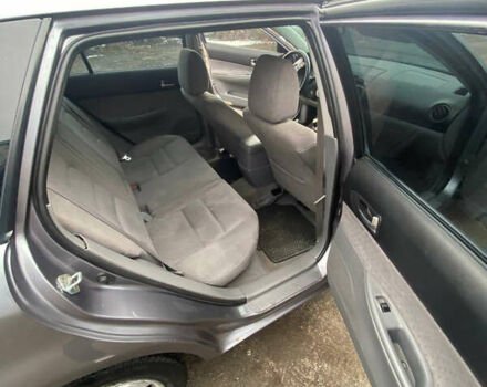 Сірий Мазда 6, об'ємом двигуна 2 л та пробігом 267 тис. км за 3700 $, фото 5 на Automoto.ua