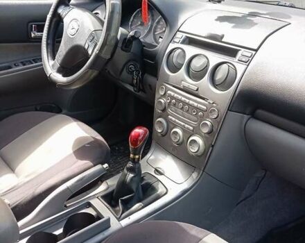 Серый Мазда 6, объемом двигателя 2 л и пробегом 350 тыс. км за 3200 $, фото 5 на Automoto.ua