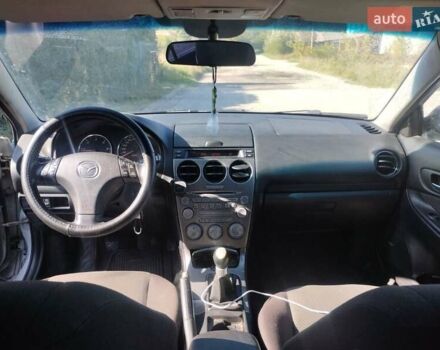 Серый Мазда 6, объемом двигателя 2 л и пробегом 300 тыс. км за 1750 $, фото 12 на Automoto.ua