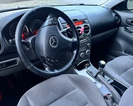 Сірий Мазда 6, об'ємом двигуна 2 л та пробігом 400 тис. км за 3100 $, фото 6 на Automoto.ua