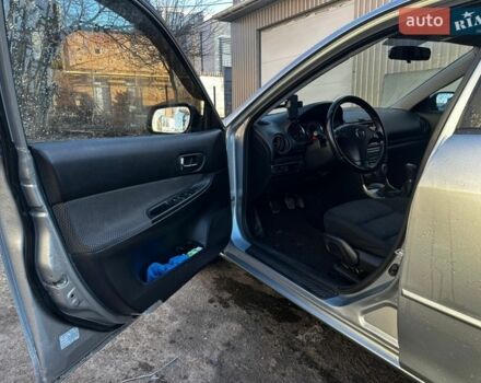 Сірий Мазда 6, об'ємом двигуна 2 л та пробігом 301 тис. км за 3550 $, фото 9 на Automoto.ua