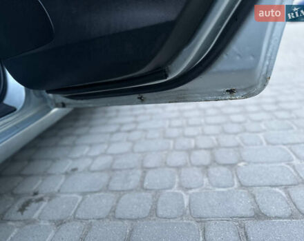 Сірий Мазда 6, об'ємом двигуна 2 л та пробігом 257 тис. км за 3950 $, фото 13 на Automoto.ua