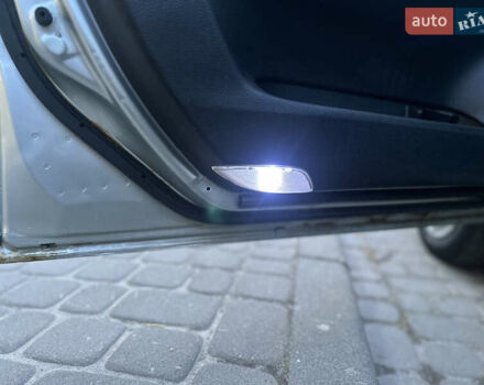 Сірий Мазда 6, об'ємом двигуна 2 л та пробігом 257 тис. км за 3950 $, фото 10 на Automoto.ua