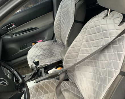 Сірий Мазда 6, об'ємом двигуна 2 л та пробігом 250 тис. км за 3100 $, фото 2 на Automoto.ua