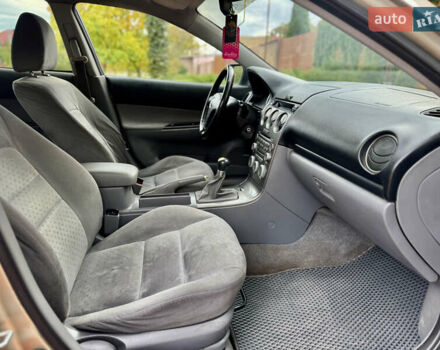 Серый Мазда 6, объемом двигателя 2 л и пробегом 321 тыс. км за 2700 $, фото 11 на Automoto.ua