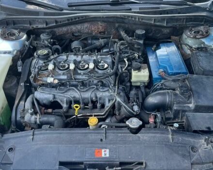 Серый Мазда 6, объемом двигателя 2 л и пробегом 300 тыс. км за 1850 $, фото 9 на Automoto.ua