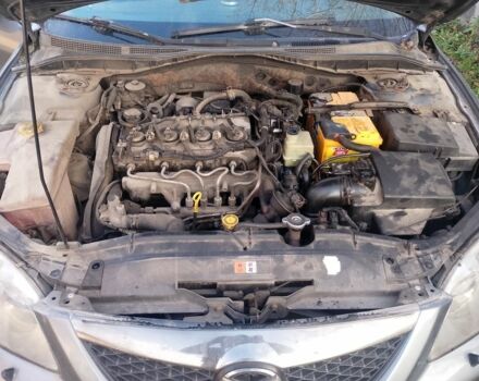 Серый Мазда 6, объемом двигателя 2 л и пробегом 336 тыс. км за 3600 $, фото 4 на Automoto.ua