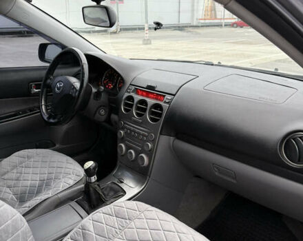 Сірий Мазда 6, об'ємом двигуна 2 л та пробігом 250 тис. км за 3800 $, фото 6 на Automoto.ua