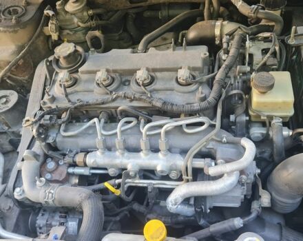 Сірий Мазда 6, об'ємом двигуна 2 л та пробігом 300 тис. км за 4600 $, фото 7 на Automoto.ua