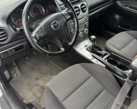 Серый Мазда 6, объемом двигателя 2 л и пробегом 340 тыс. км за 2500 $, фото 4 на Automoto.ua