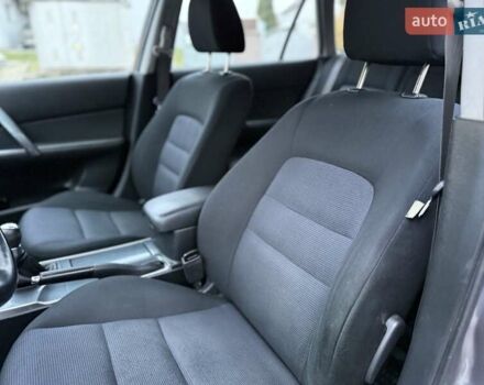 Сірий Мазда 6, об'ємом двигуна 2 л та пробігом 265 тис. км за 3777 $, фото 25 на Automoto.ua