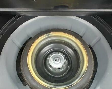 Сірий Мазда 6, об'ємом двигуна 1.8 л та пробігом 302 тис. км за 3700 $, фото 16 на Automoto.ua