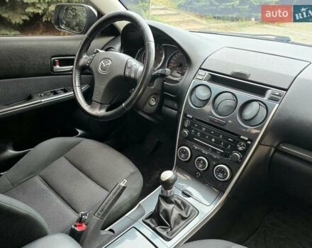 Сірий Мазда 6, об'ємом двигуна 2 л та пробігом 297 тис. км за 3400 $, фото 18 на Automoto.ua