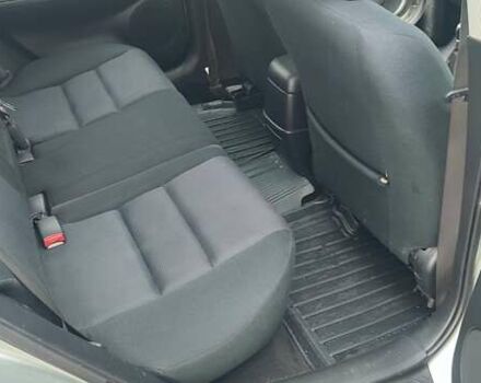 Сірий Мазда 6, об'ємом двигуна 2 л та пробігом 300 тис. км за 4250 $, фото 16 на Automoto.ua