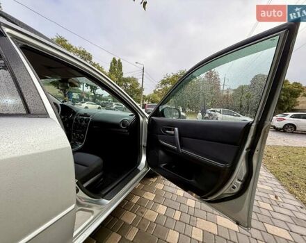 Серый Мазда 6, объемом двигателя 2 л и пробегом 427 тыс. км за 3400 $, фото 41 на Automoto.ua