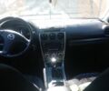Сірий Мазда 6, об'ємом двигуна 2 л та пробігом 350 тис. км за 3600 $, фото 5 на Automoto.ua